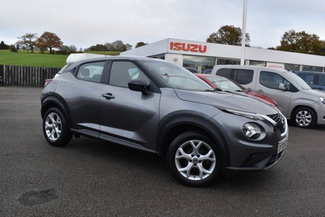 Nissan Juke 1.0 DIG-T Acenta Euro 6 (s/s) 5dr SUV Petrol Grey